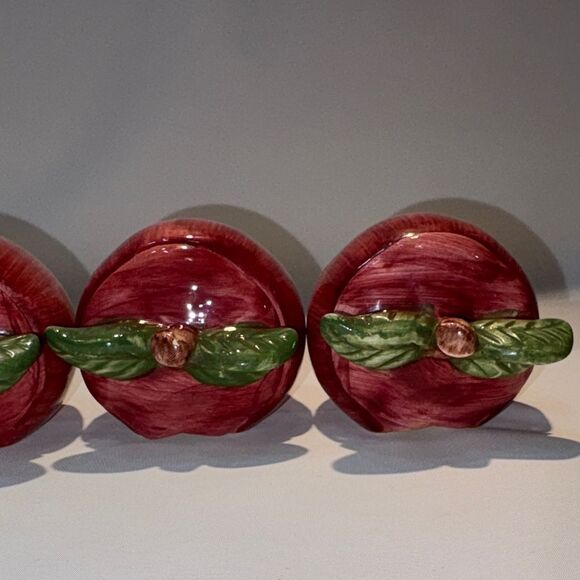 Apple Shaped Ceramic Containers - Picture 5 of 10